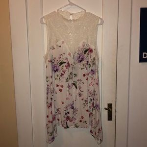 Torrid white ivory sleeveless crepe lace tank